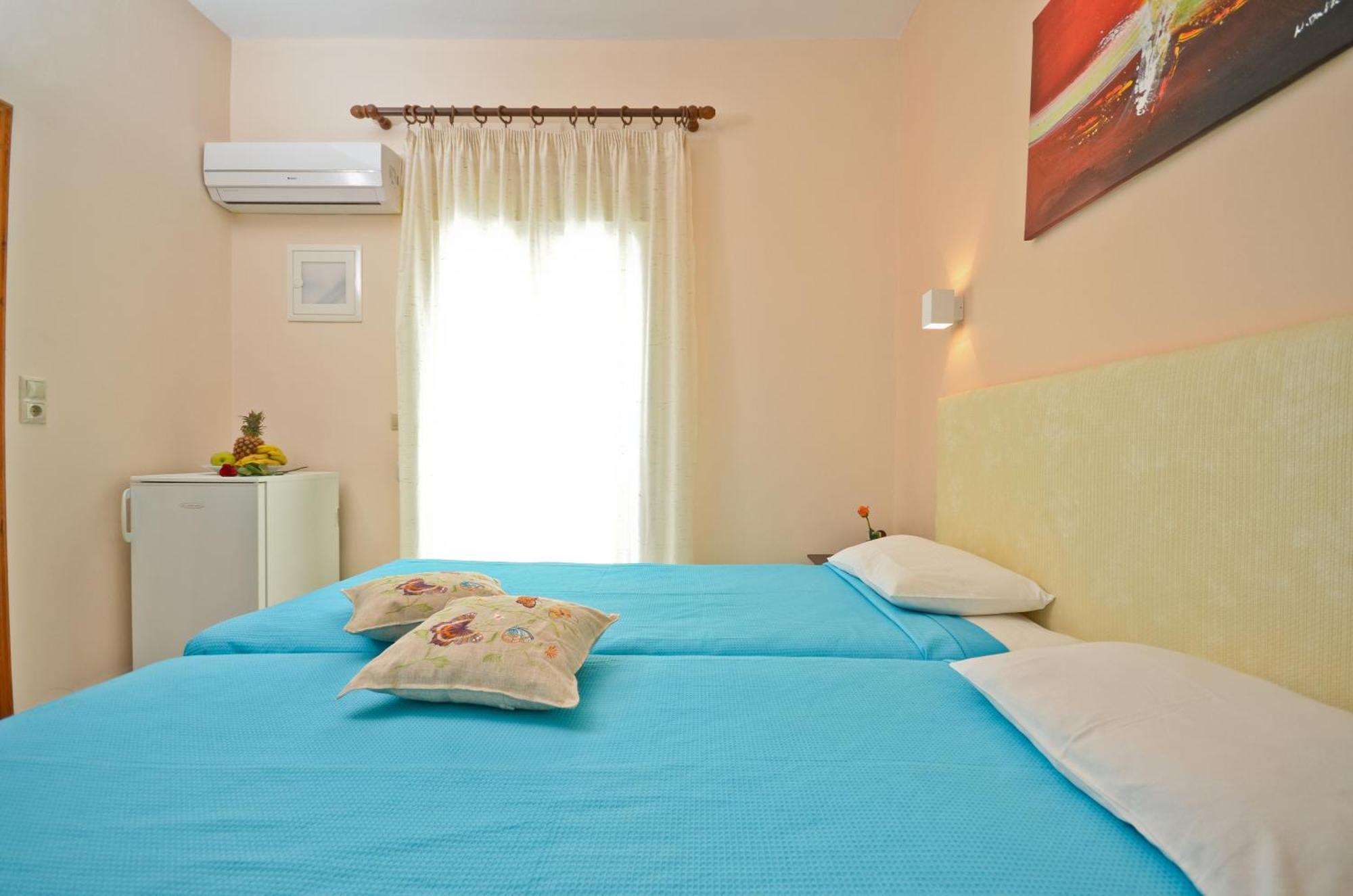 Margo Naxos City