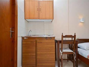 Aparthotel Margo Naxos City